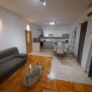 https://apartment-duje-plano.splithotels.org